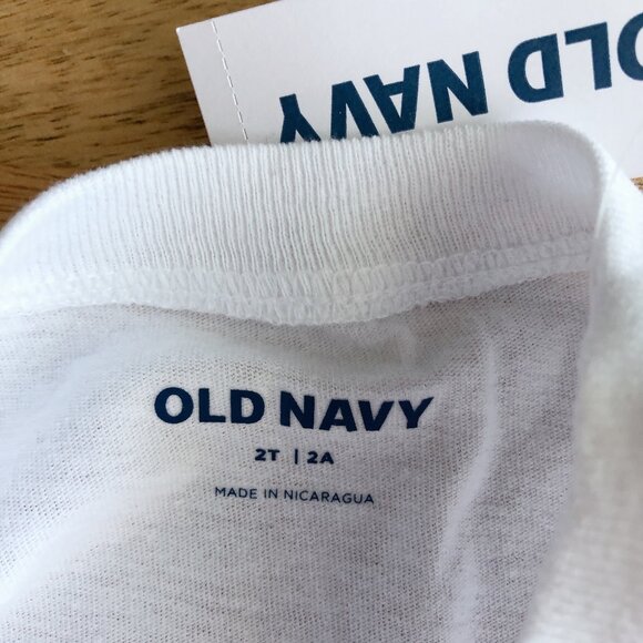 🧸 SALE! (5/$15, 8/$22, 12/$30) Paw Patrol shirt & red shorts 2T - Picture 4 of 5